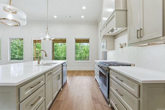 1538 Bighorn Drive, Benton, AR 72019