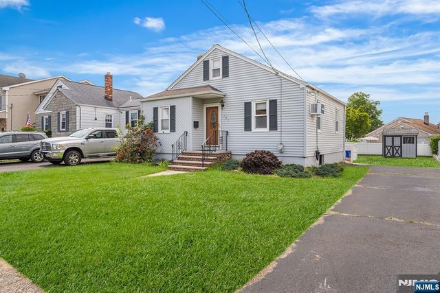 101 Westminster Place, Saddle Brook, NJ 07663