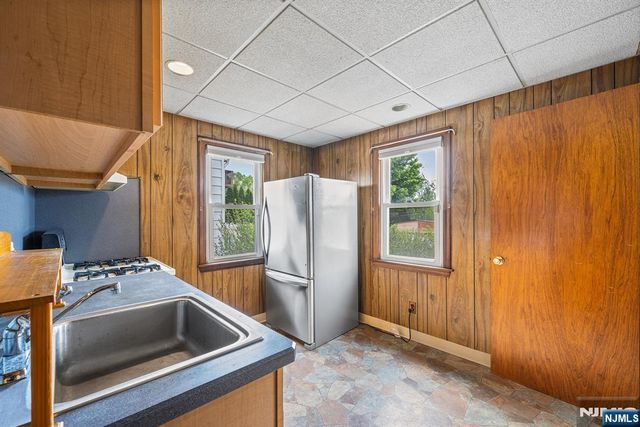 101 Westminster Place, Saddle Brook, NJ 07663