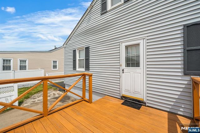 101 Westminster Place, Saddle Brook, NJ 07663