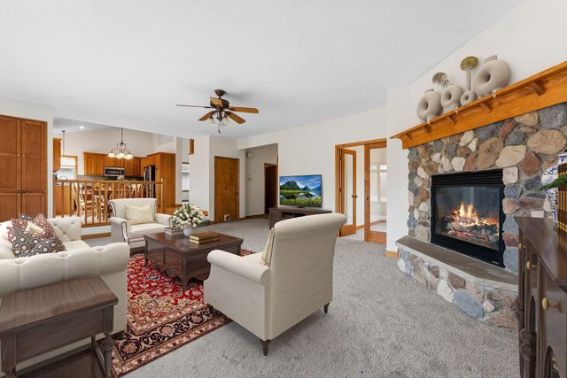 3326 Fox Tail Trail NW, Prior Lake, MN 55372