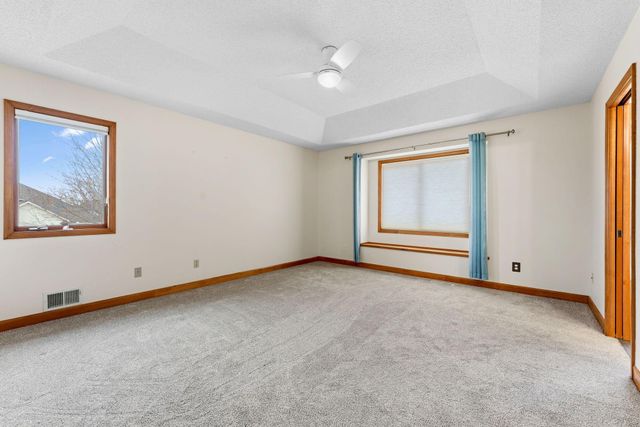 3326 Fox Tail Trail NW, Prior Lake, MN 55372