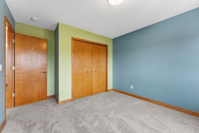 3326 Fox Tail Trail NW, Prior Lake, MN 55372