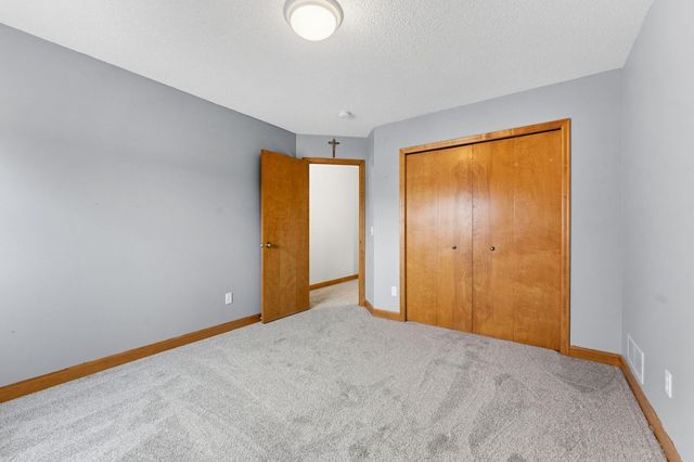 3326 Fox Tail Trail NW, Prior Lake, MN 55372