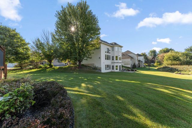 3326 Fox Tail Trail NW, Prior Lake, MN 55372