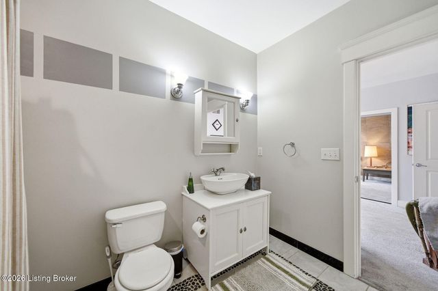 172 N Keats Ave 1, Louisville, KY 40206