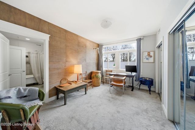 172 N Keats Ave 1, Louisville, KY 40206