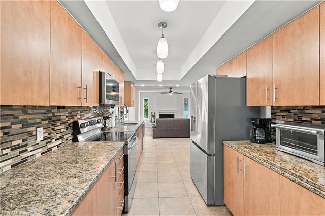 1439 Claret CT, Fort Myers, FL 33919