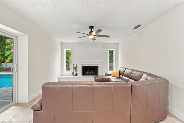 1439 Claret CT, Fort Myers, FL 33919