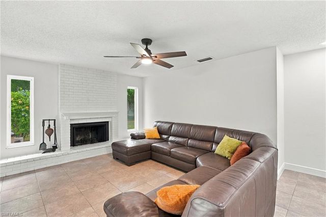 1439 Claret CT, Fort Myers, FL 33919