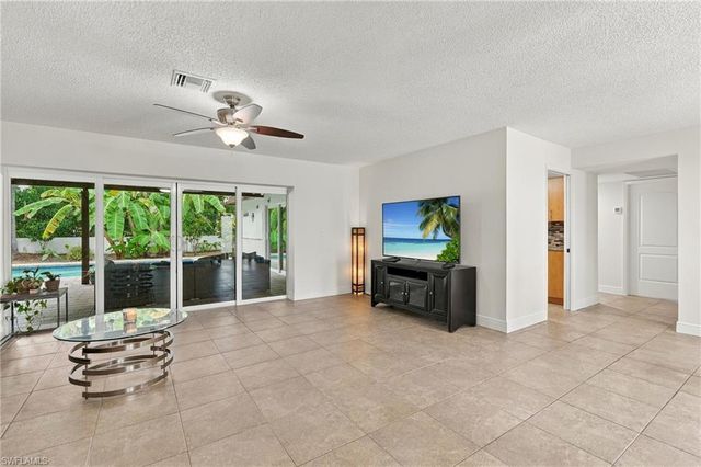 1439 Claret CT, Fort Myers, FL 33919