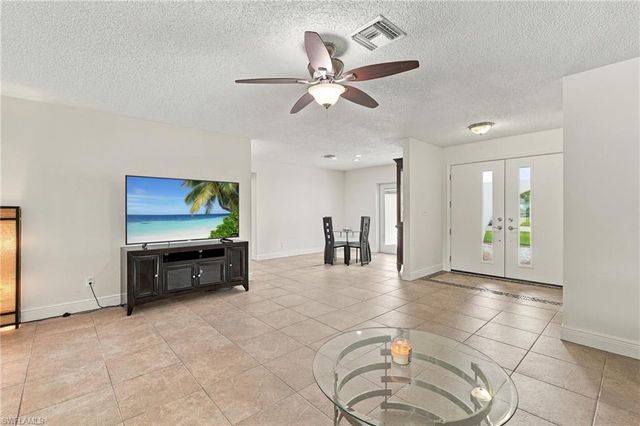 1439 Claret CT, Fort Myers, FL 33919