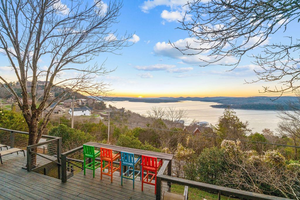 147 Liberty Lane, Kimberling City, MO 65686