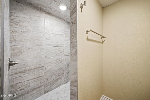 1340 N RECKER Road 210, Mesa, AZ 85205