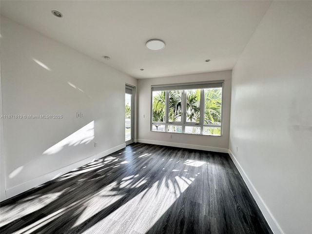 6315 NW 105th Ct, Doral, FL 33178