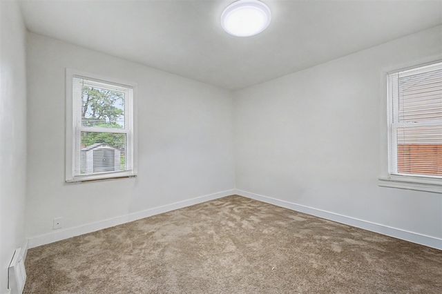26154 Pennie Street, Dearborn Heights, MI 48125