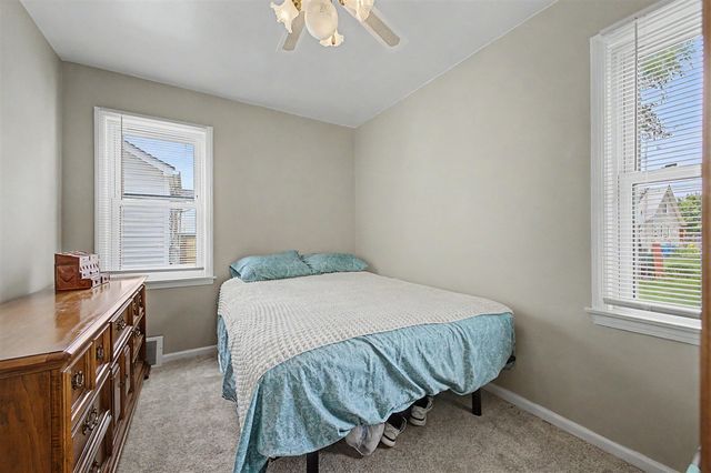 26154 Pennie Street, Dearborn Heights, MI 48125