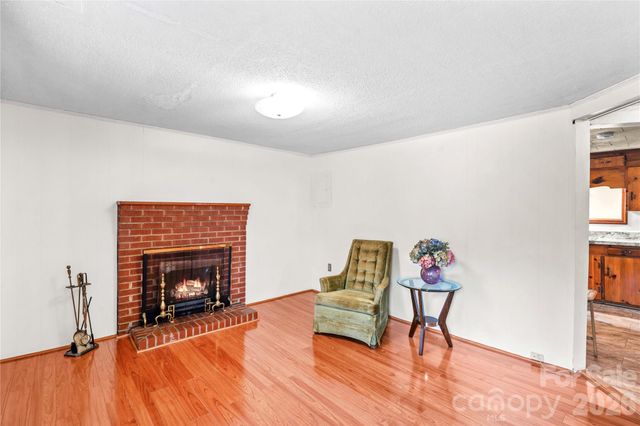 155 Parkertown Road, Mooresville, NC 28115
