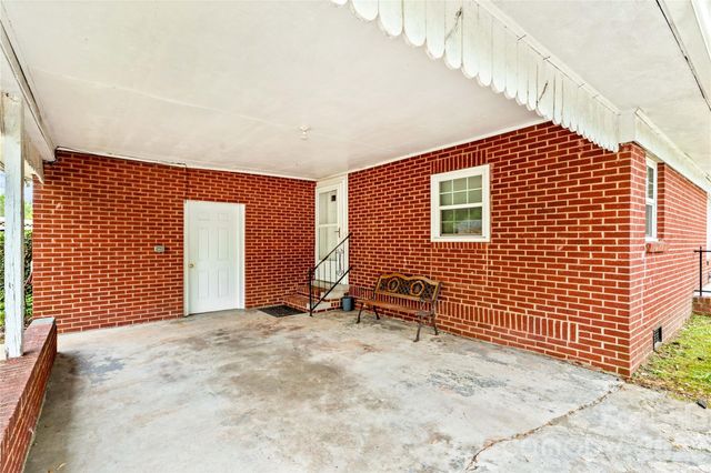 155 Parkertown Road, Mooresville, NC 28115