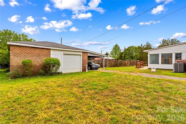 155 Parkertown Road, Mooresville, NC 28115