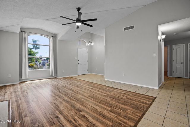 10039 PALOMA Drive, El Paso, TX 79924