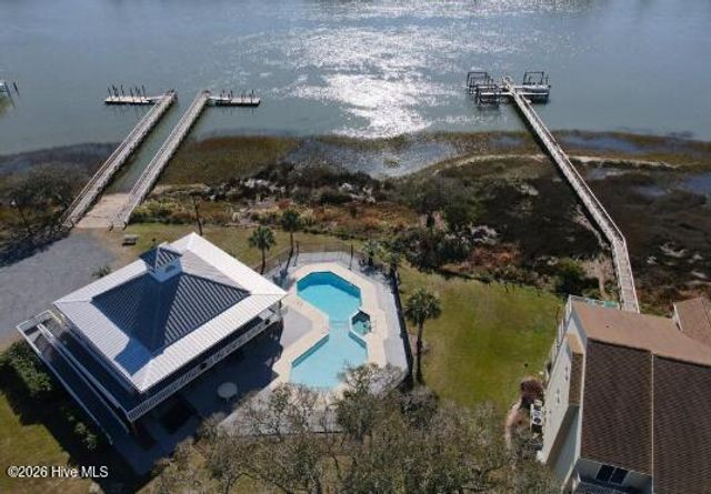 1712 Salt Marsh Circle SW, Ocean Isle Beach, NC 28469
