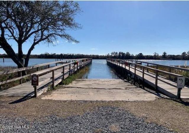 1712 Salt Marsh Circle SW, Ocean Isle Beach, NC 28469