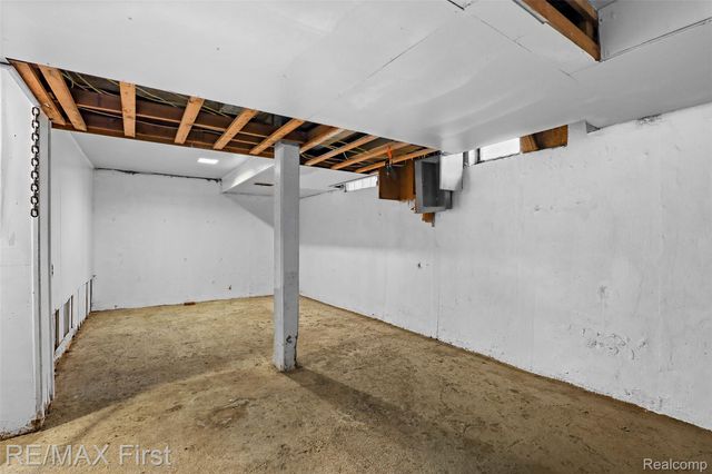 7381 Minock Street, Detroit, MI 48228