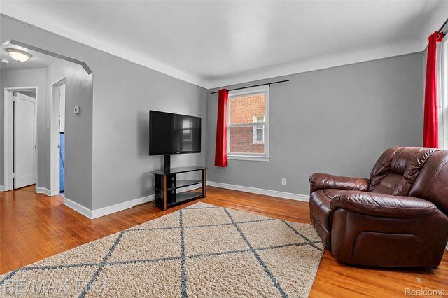 7381 Minock Street, Detroit, MI 48228