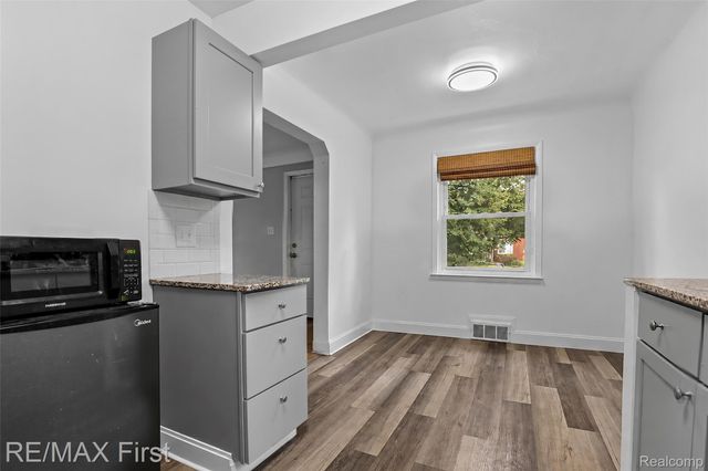 7381 Minock Street, Detroit, MI 48228
