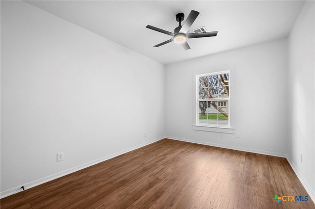 615 W Royal Avenue, Temple, TX 76501