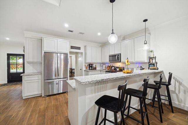 2201 Maple Street, Liberty, TX 77575