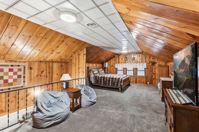 105 W Rippey Avenue, Baxter, IA 50028