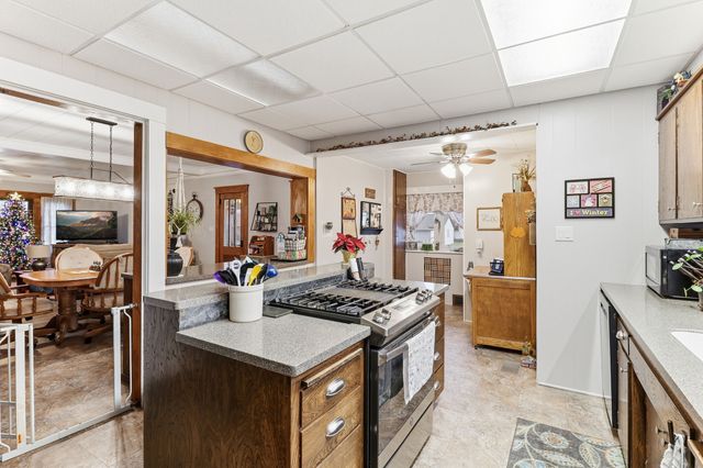 105 W Rippey Avenue, Baxter, IA 50028