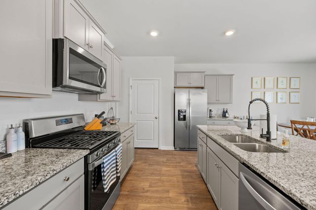 307 Bear Paw Lane, Summerville, SC 29486