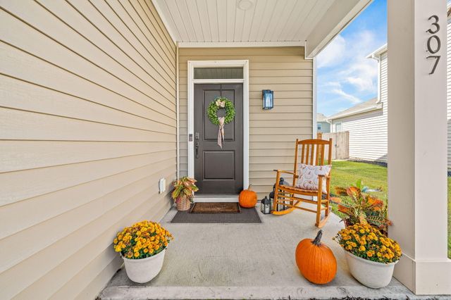 307 Bear Paw Lane, Summerville, SC 29486