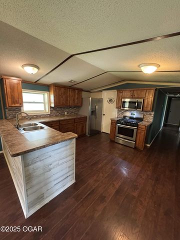 4994 E 20th Street, Joplin, MO 64801