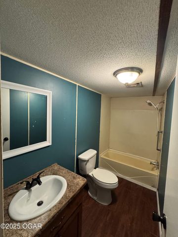 4994 E 20th Street, Joplin, MO 64801