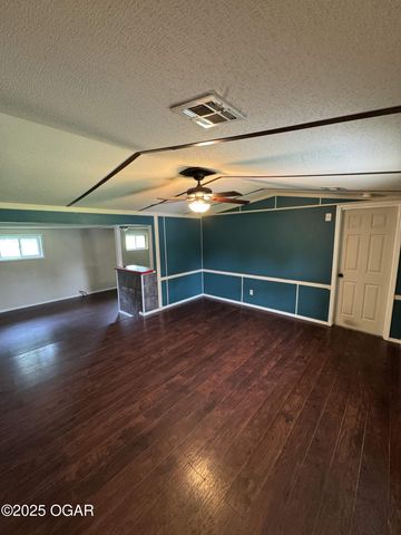 4994 E 20th Street, Joplin, MO 64801