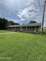 4994 E 20th Street, Joplin, MO 64801
