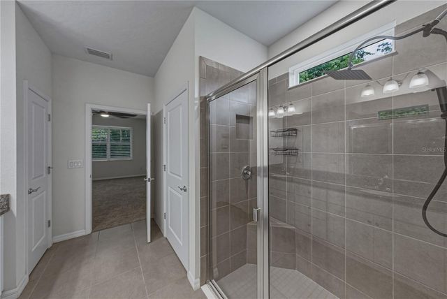 12322 EASTPOINTE DRIVE, Dade City, FL 33525