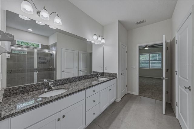 12322 EASTPOINTE DRIVE, Dade City, FL 33525