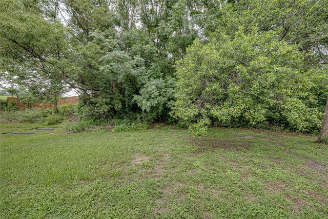 12322 EASTPOINTE DRIVE, Dade City, FL 33525