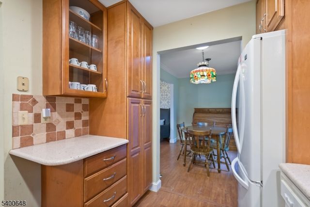 11 Carol Ct, Glen Gardner Boro, NJ 08826