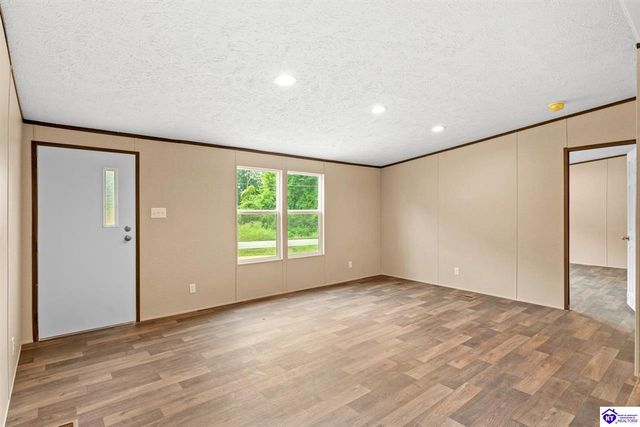 120 E Spring Street, Radcliff, KY 40160