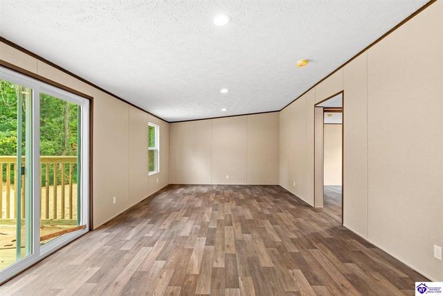 120 E Spring Street, Radcliff, KY 40160