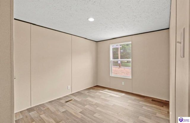 120 E Spring Street, Radcliff, KY 40160