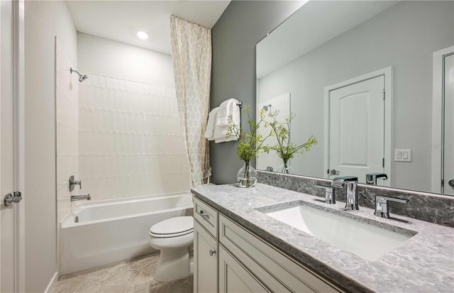1482 JULINGTON COURT, Zephyrhills, FL 33540