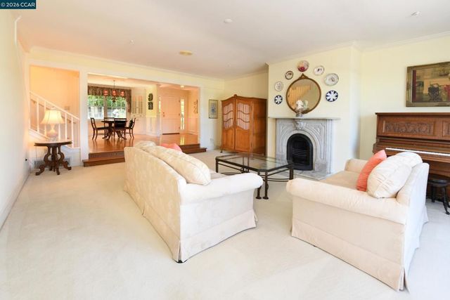 84 Quail Ln, Martinez, CA 94553