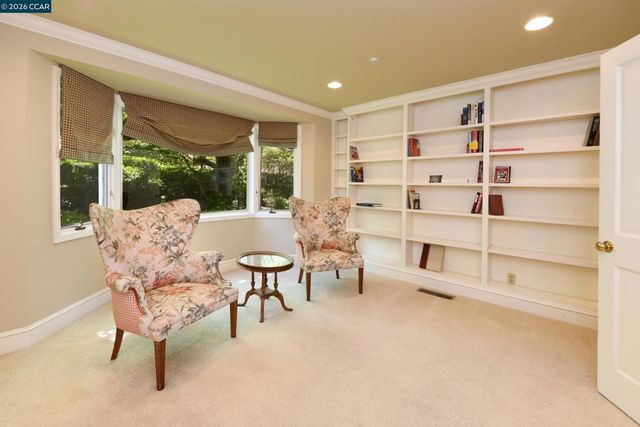 84 Quail Ln, Martinez, CA 94553